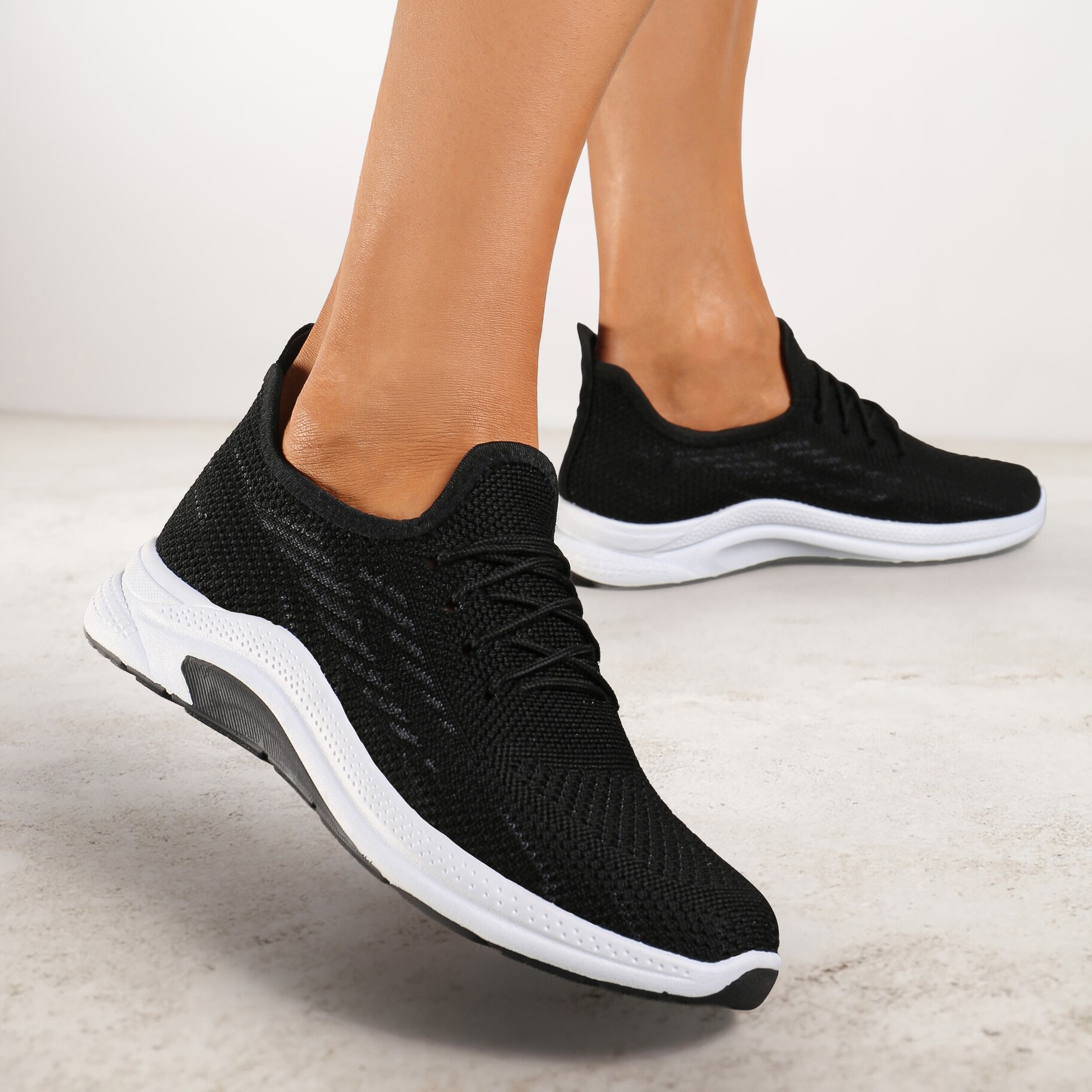 Czarne Siateczkowe Buty Sportowe na Piankowej Podeszwie Linidas, czarny, materiał tekstylny, Renee, damski, letni, rozmiar 36