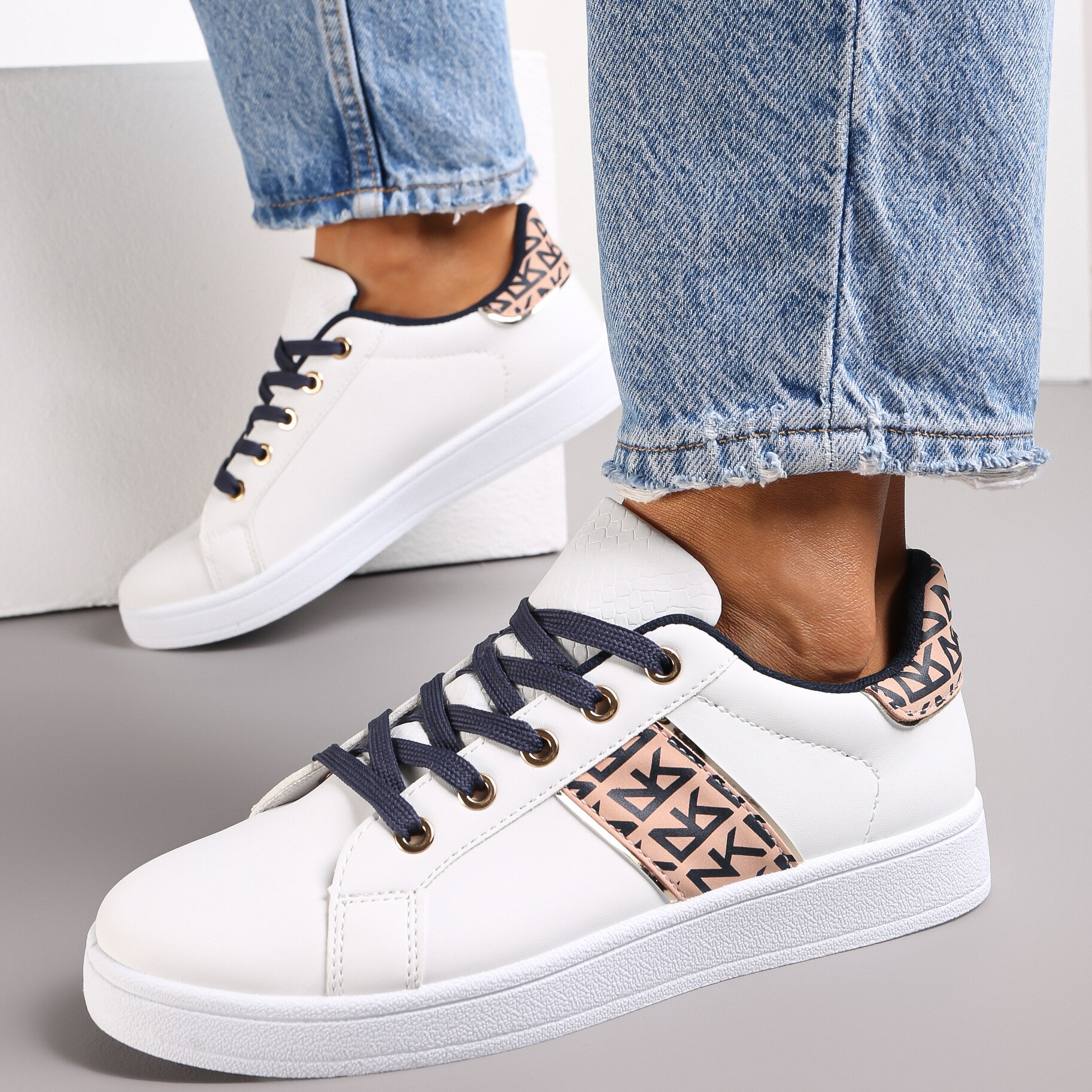 Biało-Granatowe Sneakersy z Wstawkami Danthe, biały, imitacja skóry, Renee, damski, przejściowy, rozmiar 36