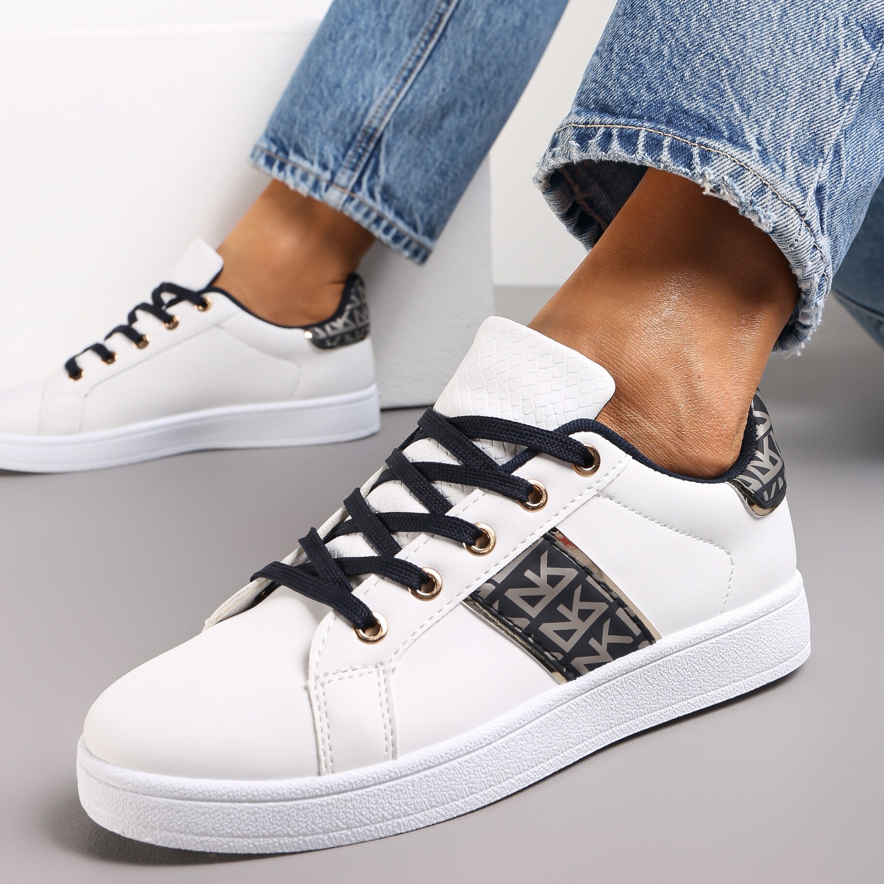 Biało-Czarne Sneakersy Sznurowane z Wstawkami Danthe, biały, imitacja skóry, Renee, damski, przejściowy, rozmiar 38