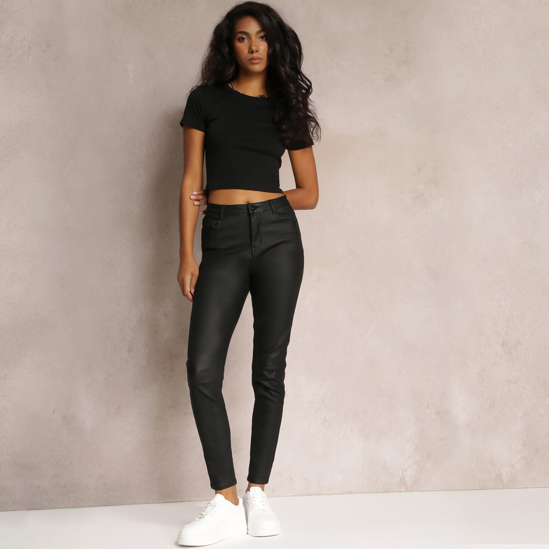 Czarne Casualowe Spodnie Skinny o Modelującym Fasonie Elovi, czarny, imitacja skóry, Renee, damski, przejściowy, rozmiar XL