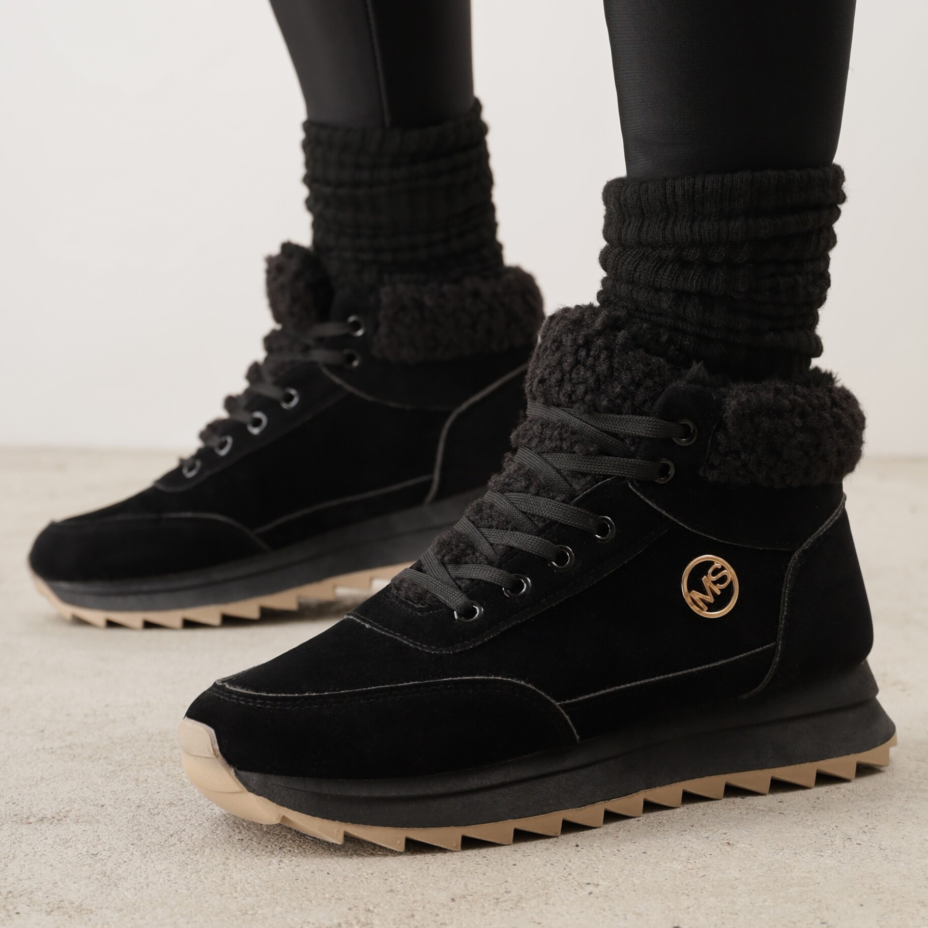 Czarne Zimowe Sneakersy ze Sztucznym Futerkiem Turelia, czarny, imitacja zamszu, Renee, damski, zimowy, rozmiar 38