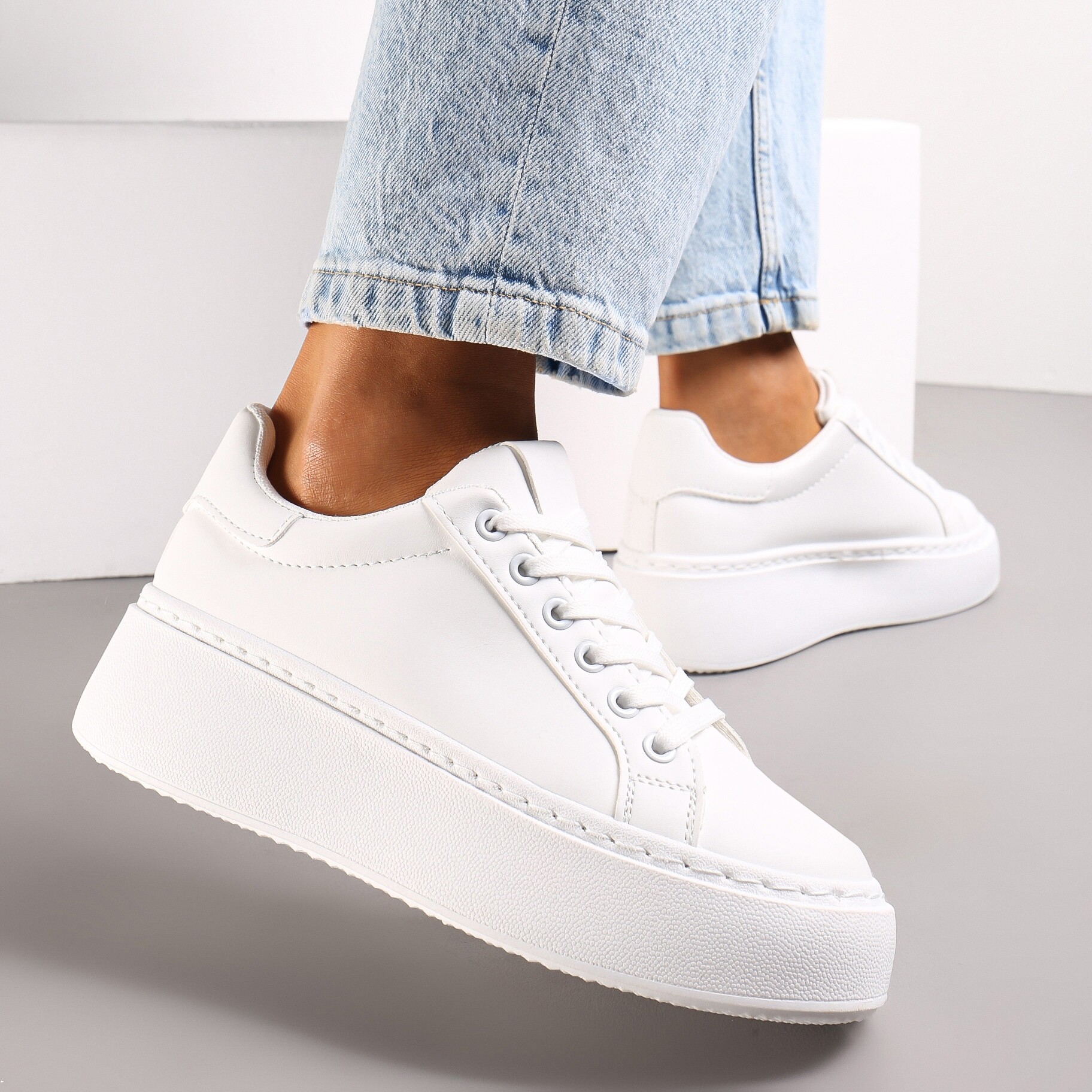 Białe Sneakersy na Grubej Podeszwie Cernanda, biały, imitacja skóry, Renee, damski, przejściowy, rozmiar 37