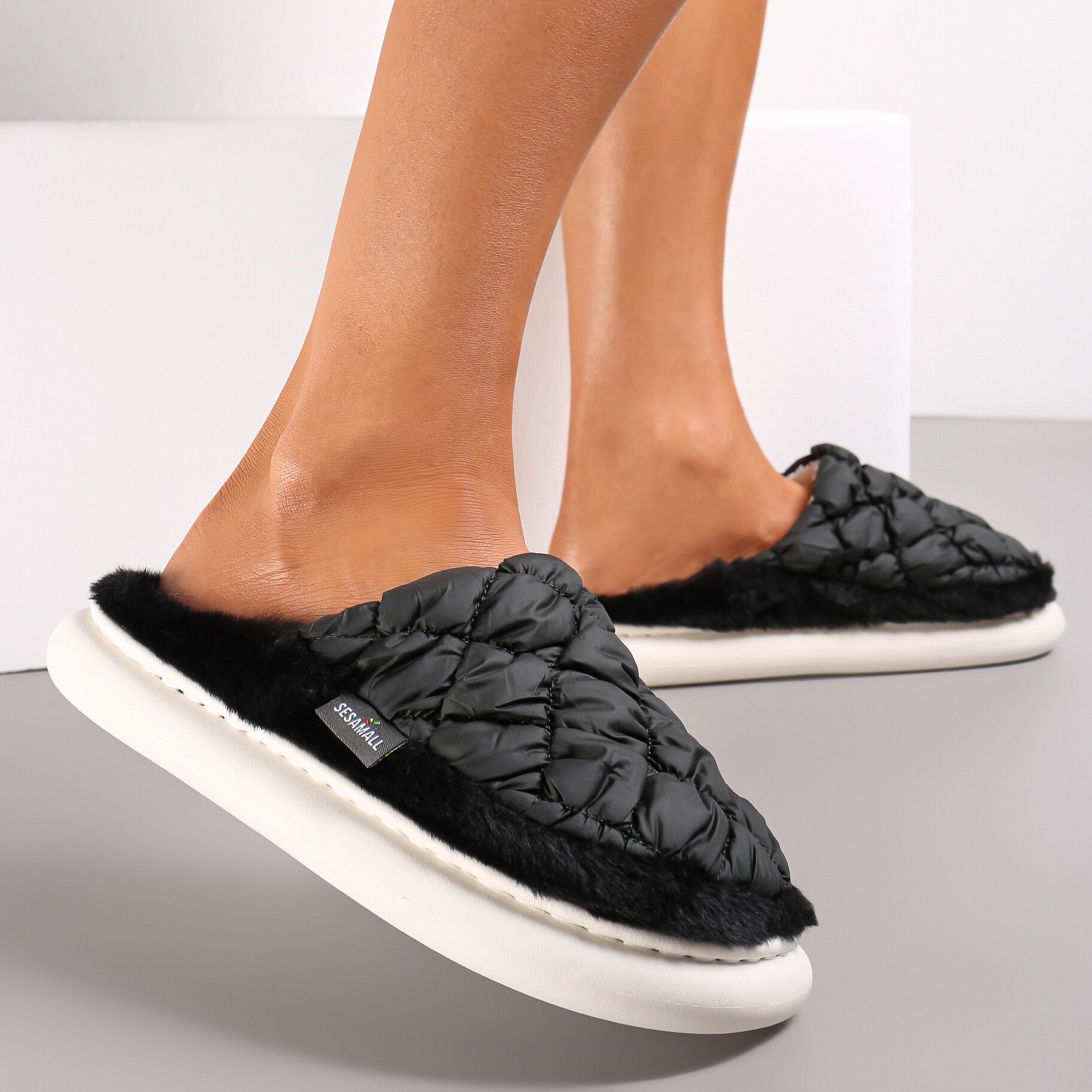 Czarne Eleganckie Kapcie Pikowane na Niskiej Platformie Tavemene, czarny, materiał tekstylny, Renee, damski, zimowy, rozmiar 38-39