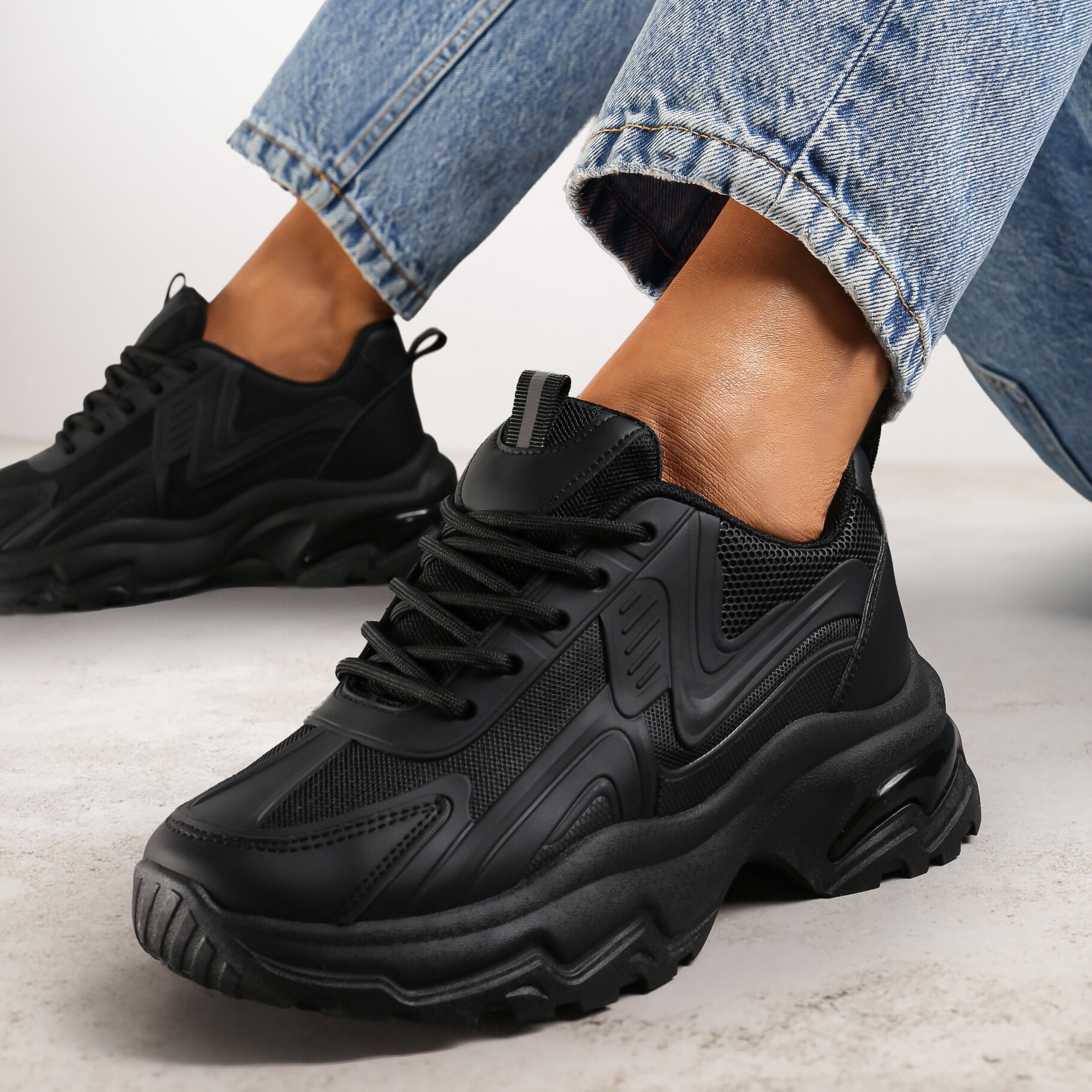 Czarne Klasyczne Sneakersy Sznurowane na Niskiej Platformie Lenivia, czarny, imitacja skóry, Renee, damski, przejściowy, rozmiar 39