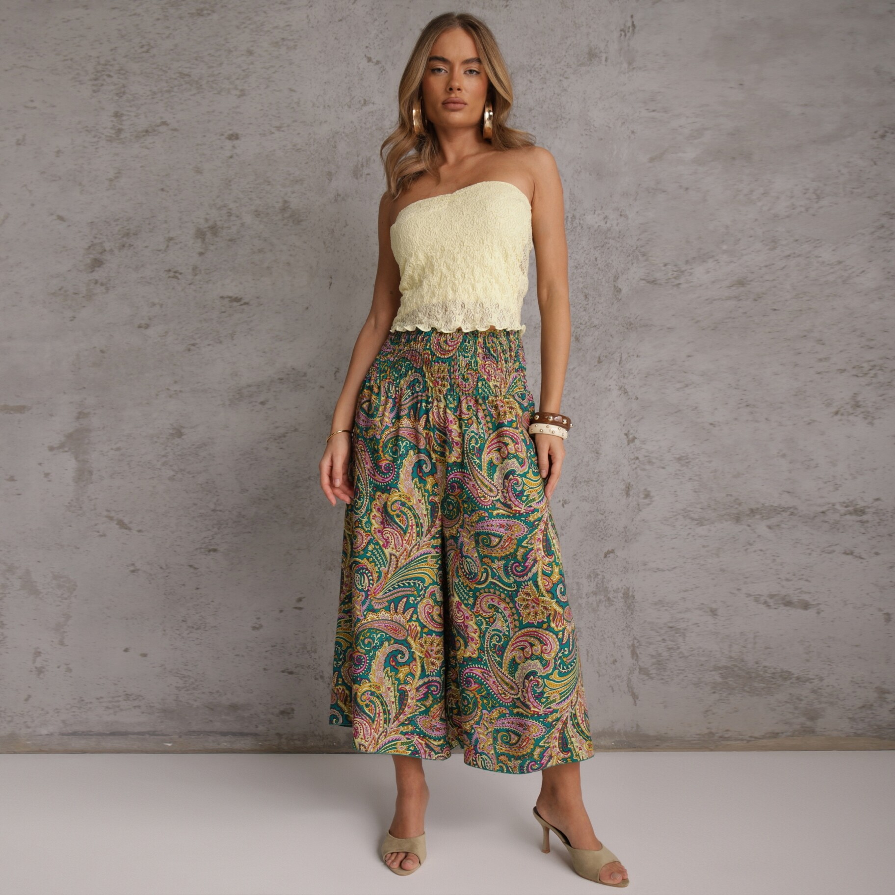 Zielone Spodnie Culottes z Bawełnianej Tkaniny Ozdobione Wzorem Paisley Gwinamas, zielony, tkanina, Renee, damski, letni, rozmiar M