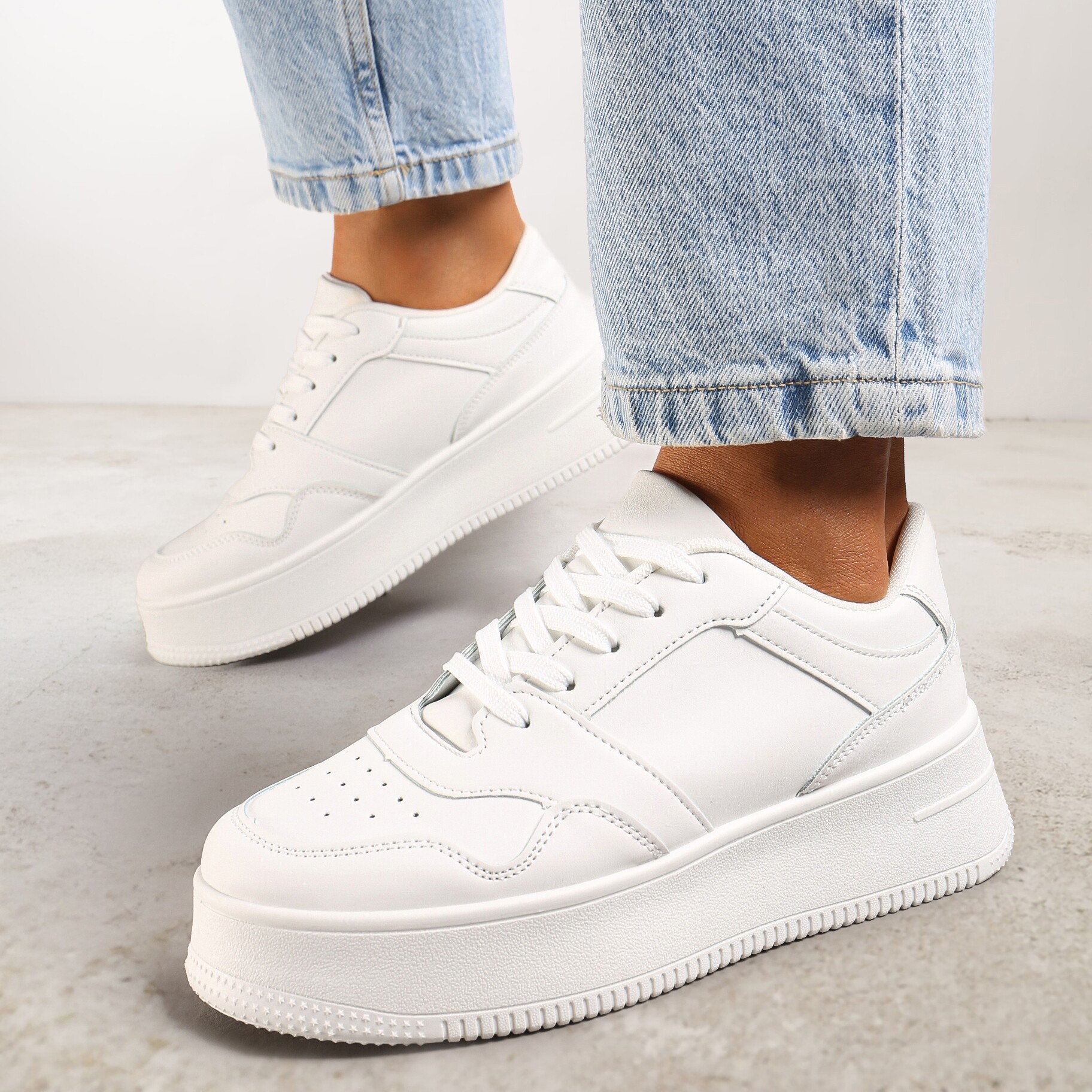 Białe Sneakersy z Cholewką przed Kostkę na Platformie Liciana, biały, imitacja skóry, Renee, damski, przejściowy, rozmiar 38