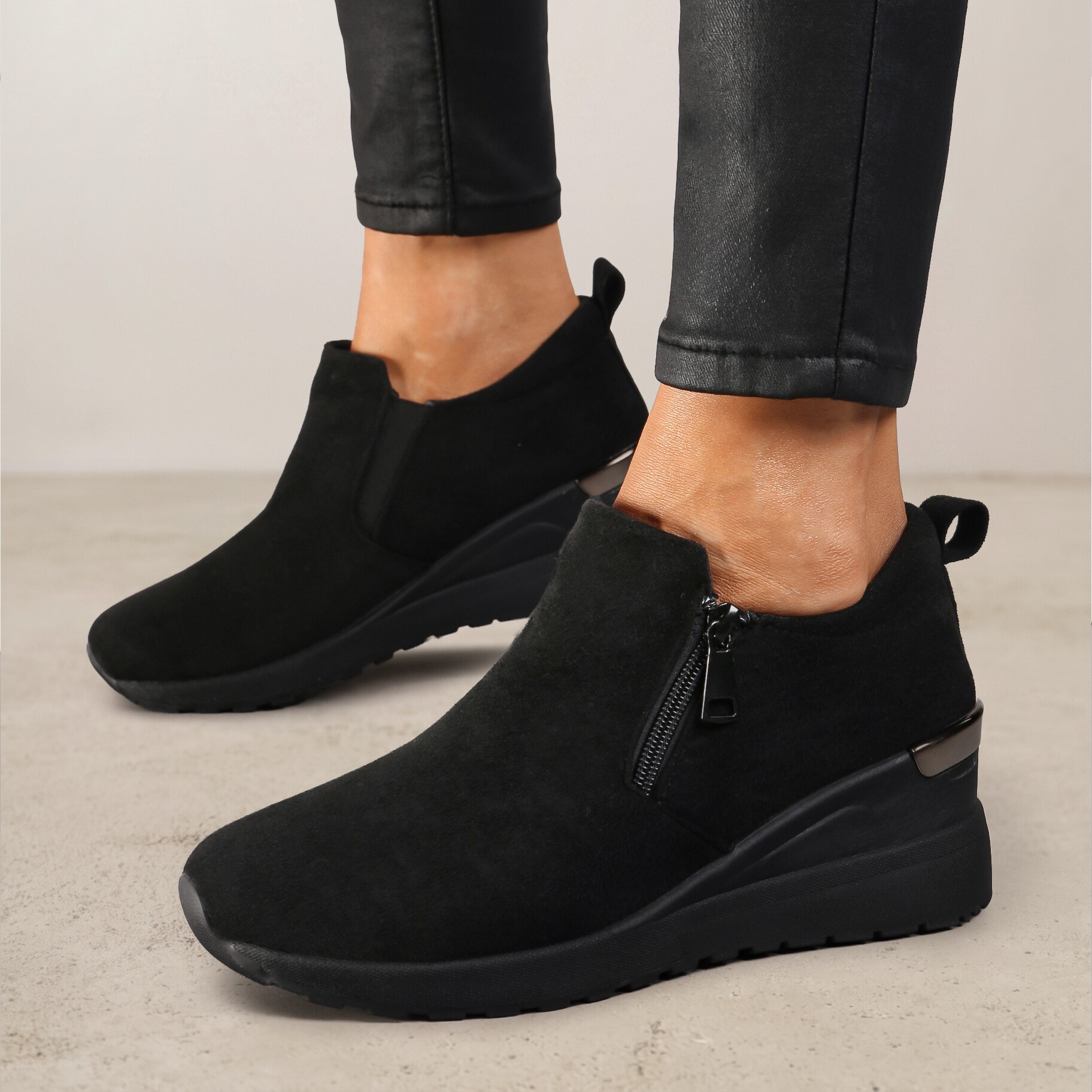 Czarne Sneakersy na Koturnie z Ozdobnym Suwakiem z Boku Daivira, czarny, imitacja zamszu, Renee, damski, przejściowy, rozmiar 39