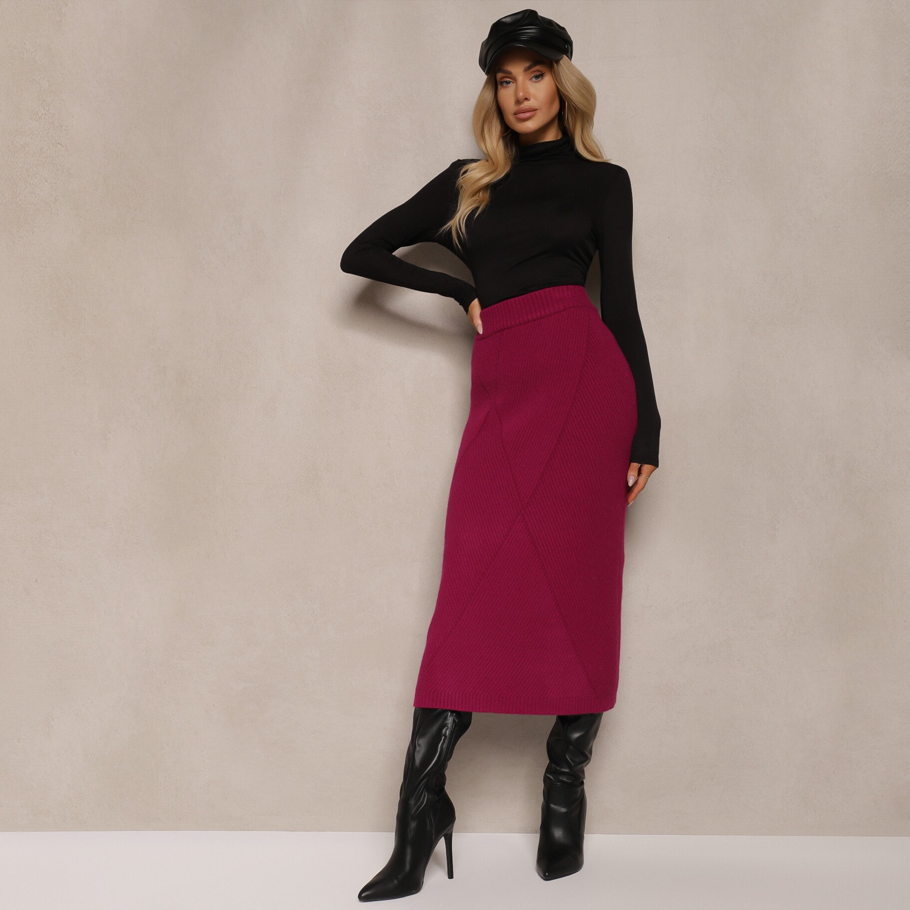 Ciemnoróżowa Spódnica z Wiskozą High Waist o Dopasowanym Kroju z  Gumką w Talii Niarosae, różowy, dzianina, Renee, damski, zimowy, rozmiar M