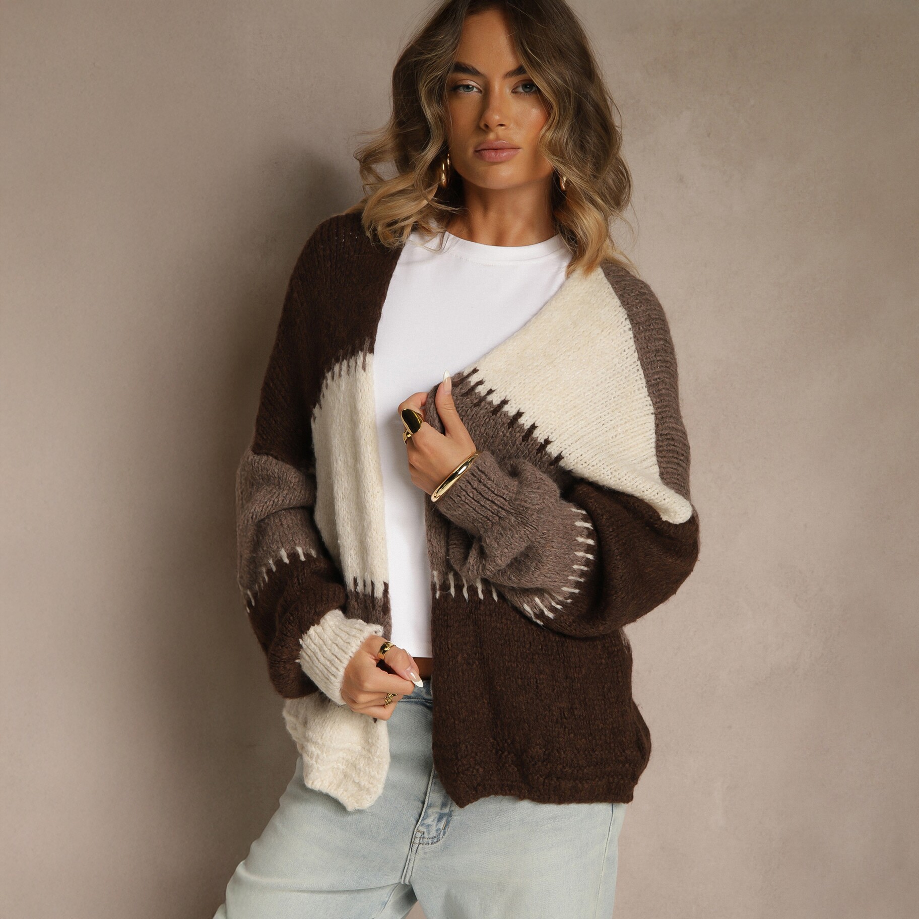Beżowy Kardigan z Domieszką Wełny i Wiskozy w Patchworkowym Stylu Fesolinne, beżowy, Renee, damski, zimowy, rozmiar ONE SIZE