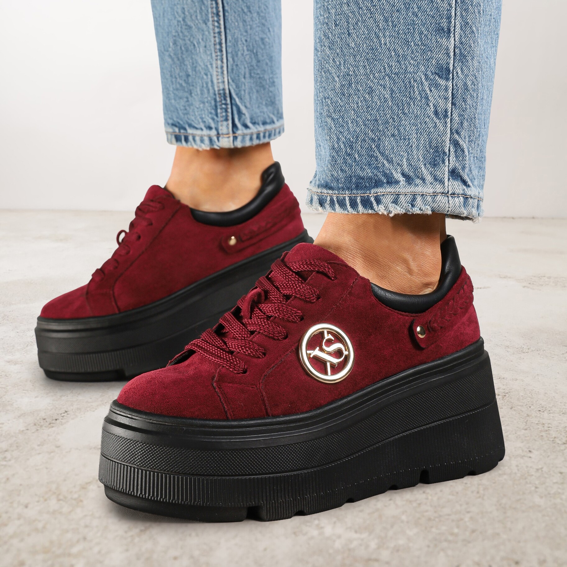 Bordowe Sneakersy Vices na Platformie Ozdobione Metaliczną Aplikacją Tatellia, bordowy, imitacja zamszu, Renee, damski, przejściowy, rozmiar 36