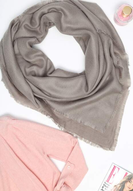 Szary Szalik Scarf Face 5