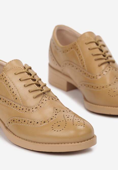 Pantofi bej Jay 5