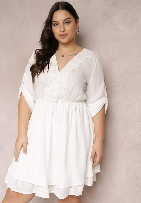Biała Sukienka Mini z Gumką w Talii i Koronkowymi Wstawkami Kelia