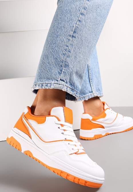 Biało-Pomarańczowe Sneakersy na Płaskiej Podeszwie z Bieżnikiem Figedla