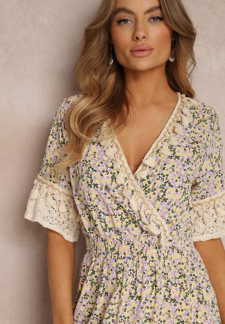 Rochie bej cloș cu dantelă și elastic în talie Ebosine 5