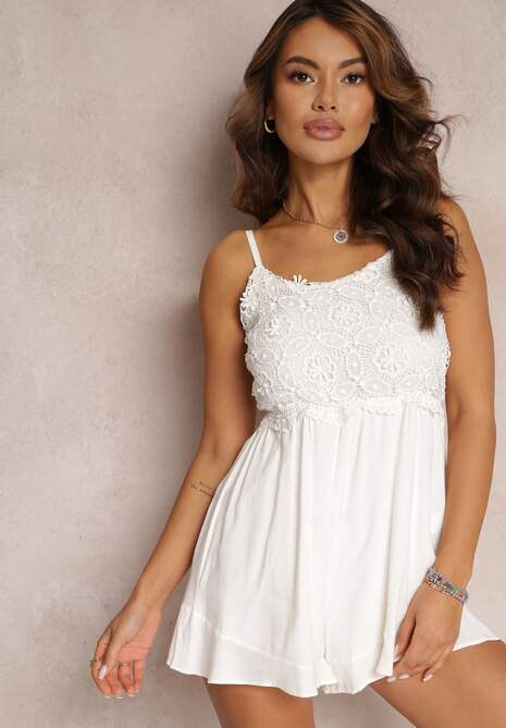 Biały Kombinezon na Ramiączkach z Krótkimi Nogawkami i Koronkową Górą Codhal 4