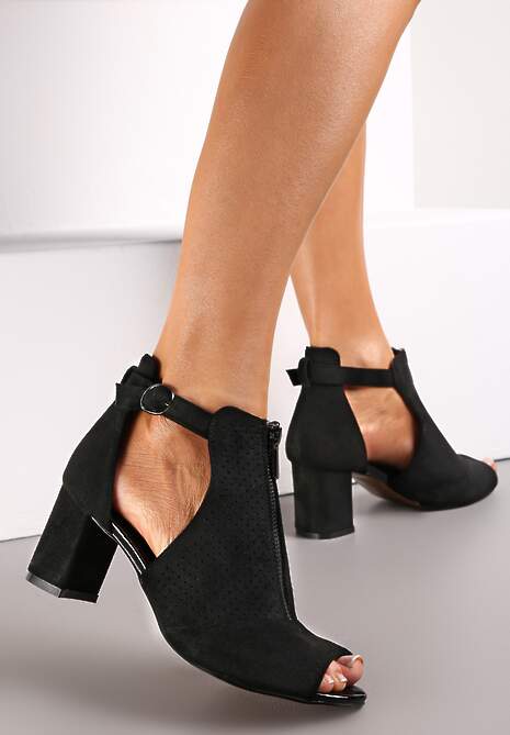 SISANDI V LINE midnight black トップのみ SISANDI V LINE midnight black トップのみ - メルカリ