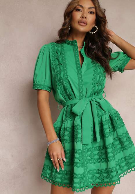 Zielona Rozkloszowana Sukienka Koronkowa z Wiązanym Paskiem Vinka