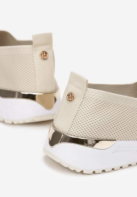 Beżowe Wsuwane Tenisówki na Płaskiej Podeszwie z Perforacją Paylin 5