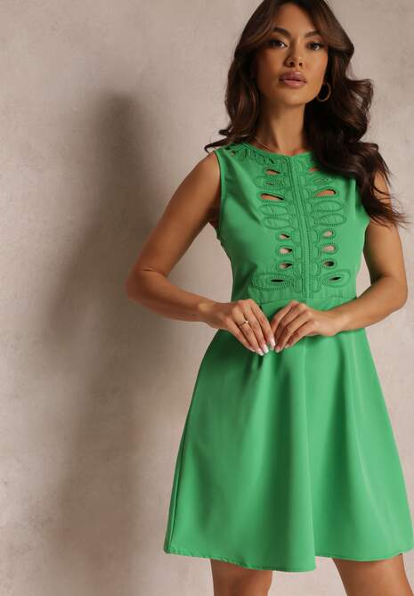 Zielona Sukienka Mini Bez Rękawów z Wycięciami i Haftem Lilka