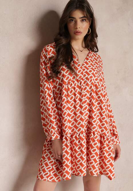 Pomarańczowa Rozkloszowana Sukienka z Głębokim Dekoltem i Geometrycznym Wzorem Charene