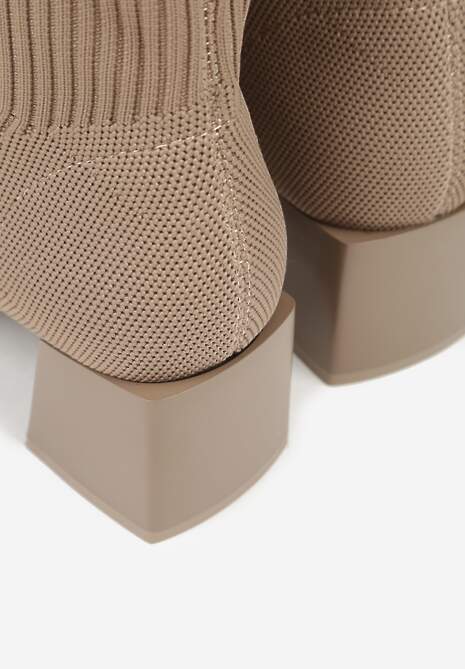 Ciemnobeżowe Botki za Kostkę z Elastycznego Materiału na Geometrycznym Słupku Aidara 7