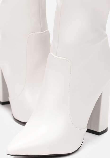 Białe Kozaki przed Kolano na Słupku Vafince 5