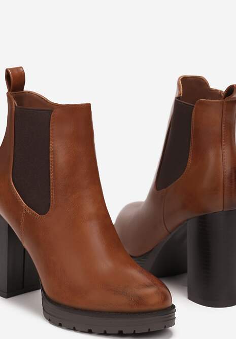 Botine maro clasice cu toc și elastic pe gleznă Livatia 5