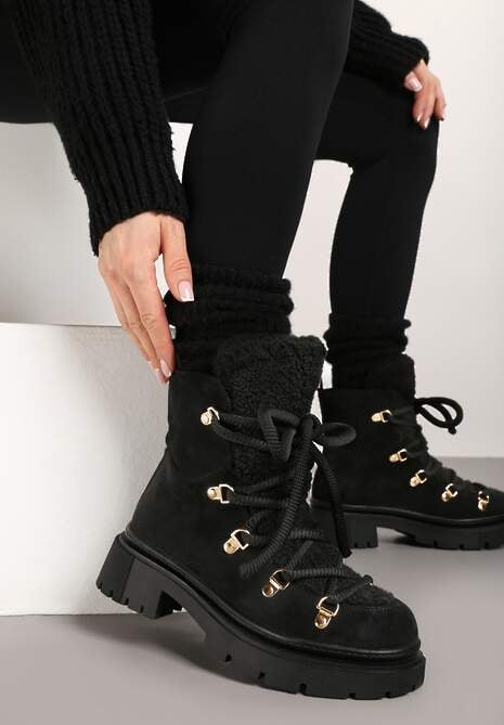 Czarne Traperki Wiązane na Sznurek Ozdobione Kożuszkiem Sidonnie