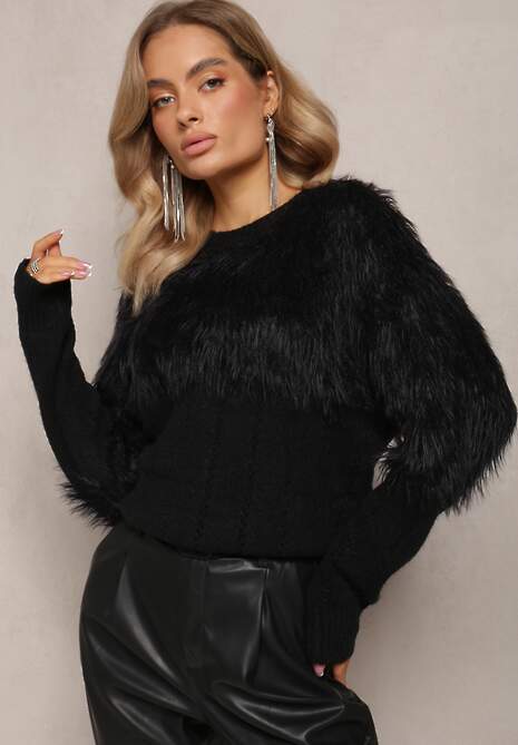 Czarny Puchaty Sweter o Klasycznym Fasonie Fruve 4