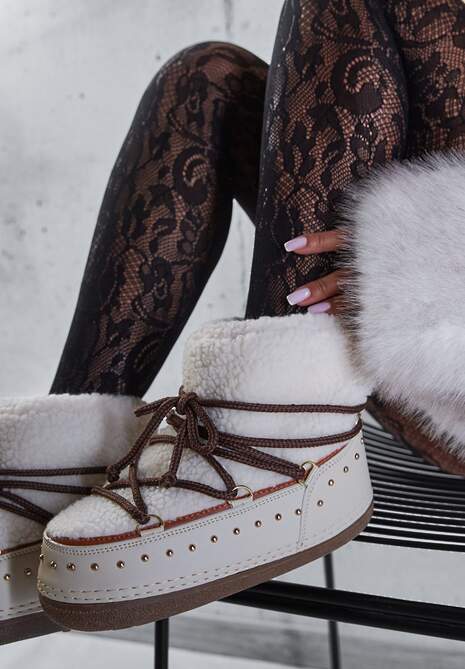 Beżowe Śniegowce z Ozdobnym Sznurowaniem Ćwiekami i Futerkiem Covesa