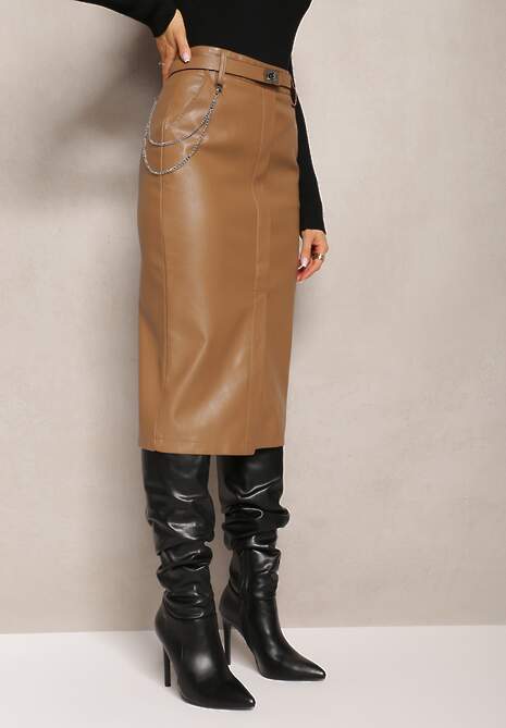 Ciemnobeżowa Dopasowana Spódnica Midi z Imitacji Skóry i Łańcuszkiem Imaxa 4