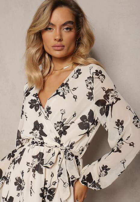 Rochie mini albă evazată cu flori și elastic în talie Elandri 5