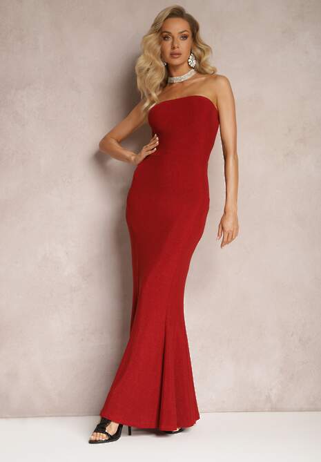Czerwona Połyskująca Sukienka Maxi Bez Ramiączek Rozkloszowanym Dołem Botalia