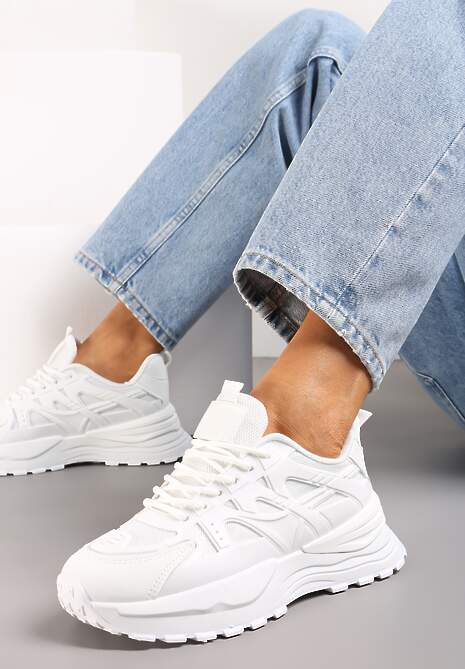 Białe Sznurowane Sneakersy na Grubej Podeszwie z Ozdobnymi Wstawkami Ilira