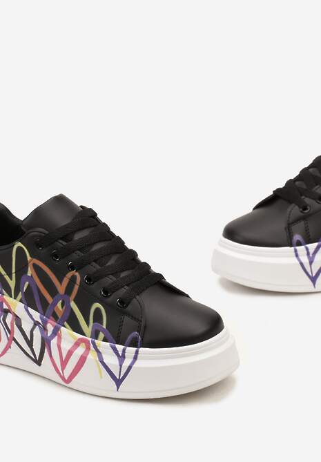 Czarne Sneakersy z Nadrukiem w Serca na Grubej Podeszwie Kirnalsa 5