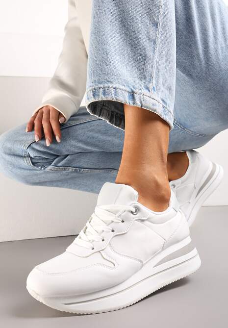 Białe Sneakersy na Ozdobnej Platformie Anarinna