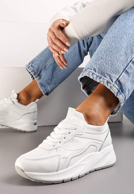 Białe Sznurowane Sneakersy na Grubej Podeszwie z Błyszczącymi Wstawkami Nithirela