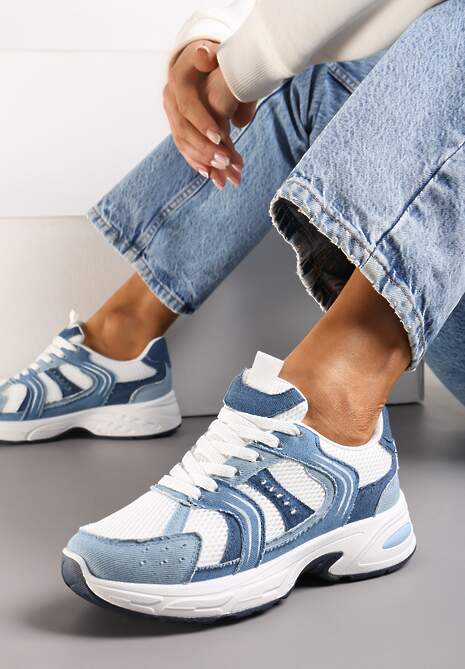 Niebiesko-Białe Sneakersy Ozdobione Przeszyciami i Tłoczeniem na Podeszwie Ferfiana