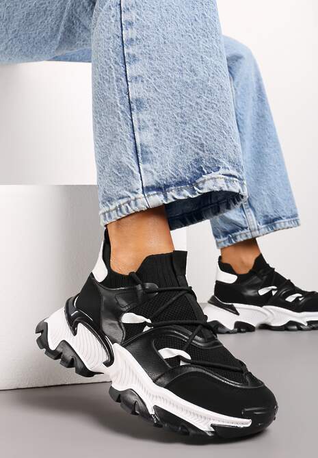 Czarne Sneakersy w Skarpetkowym Stylu z Elastycznym Wiązaniem i Tłoczoną Podeszwą Ielene
