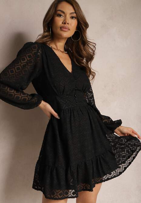 Czarna Koktajlowa Sukienka z Geometrycznym Wzorem na Siateczce z Falbankami Agofona