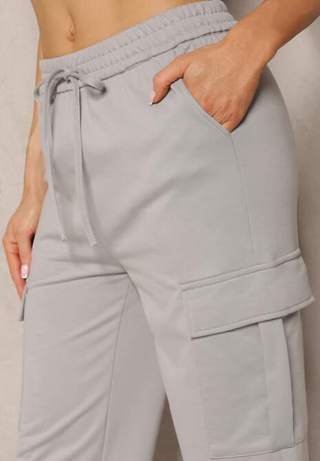 Pantaloni trening gri din bumbac cu buzunare largi cargo Tanelle 5