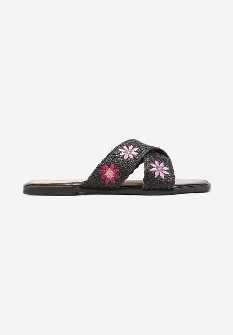 Papuci Negri cu Flori Decorative pe Talpa Joasă Kaletta 4