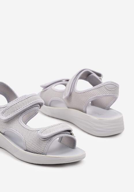 Sandale Gri Sport cu Talpă Joasă cu Velcro cu Perforare Tesianne 6
