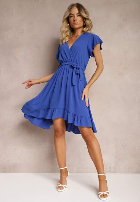 Niebieska Sukienka z Asymetrycznym Tyłem z Kopertowym Dekoltem Ozdobiona Paskiem w Talii Toridia