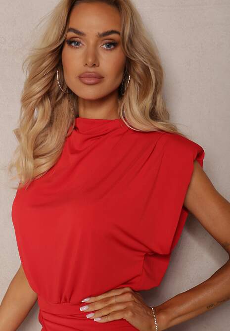 Czerwona Dopasowana Sukienka Maxi z Rozcięciem i Poduszkami w Ramionach Racbba 5