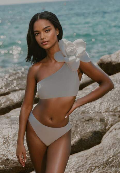 Bijeli Bikini