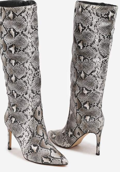 Czarne Kozaki w Wężowy Wzór na Obcasie Typu Szpilka z Delikatnie Marszczoną Cholewką Tairis 6