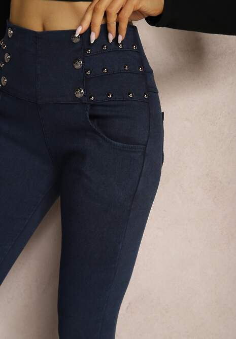 Granatowe Spodnie Skinny High Waist z Gumką w Talii Nitami i Ozdobnymi Guzikami Ciandora 5