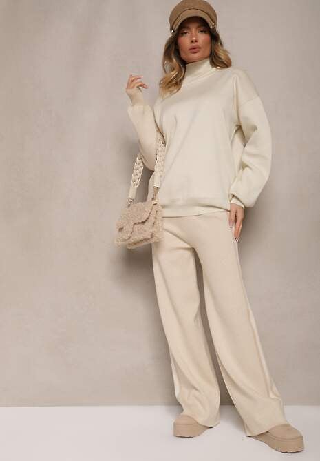 Jasnobeżowy Komplet z Wiskozy Spodnie o Szerokim Kroju z Gumką w Talii i Golf Hanista